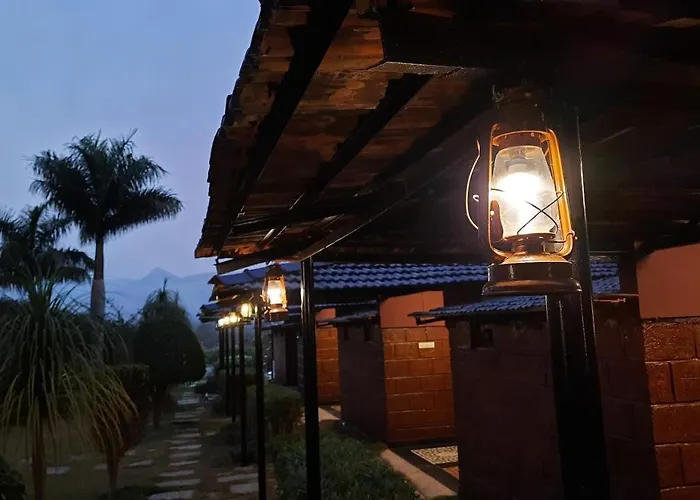 Anandvan Holiday Homes, Wai