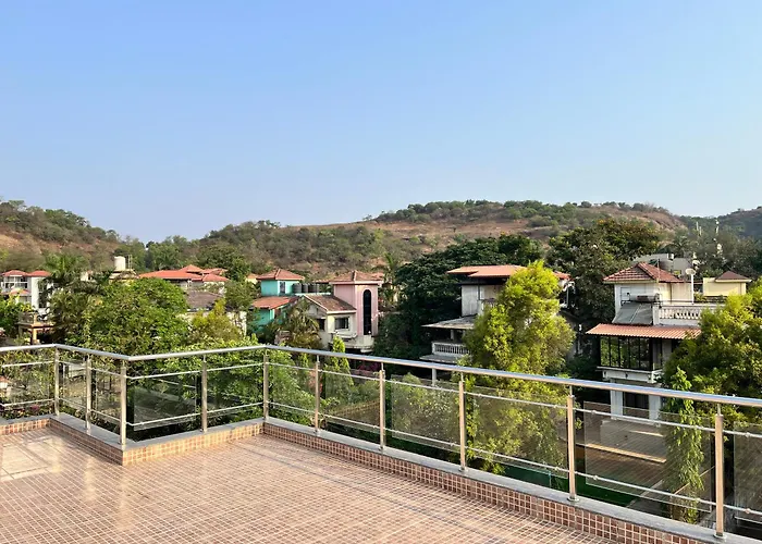 Royal Villa 1 - Luxurious 2Bhk Villa With Huge Pvt Swimming Pool