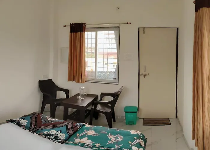 Cozy Terrace Stay Near Wet N Joy Lonavala